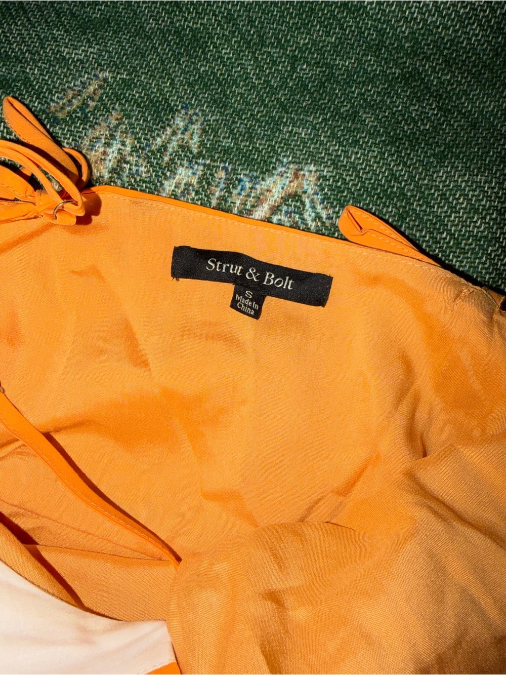 Orange and White cut out midi dress - Picture 10 of 10